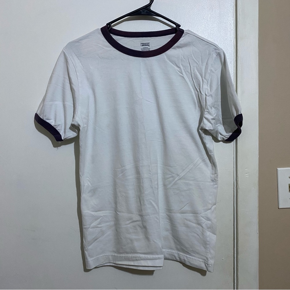 white&brown tee size XL